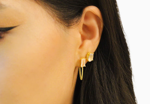 Ameya अमेय | Rosenquarz | Ohrstecker mit Kette | 18K Vermeil Vergoldung