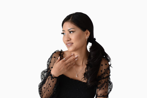 Ameya अमेय | Rosenquarz | Ohrstecker mit Kette | Silber | Rhodiniert